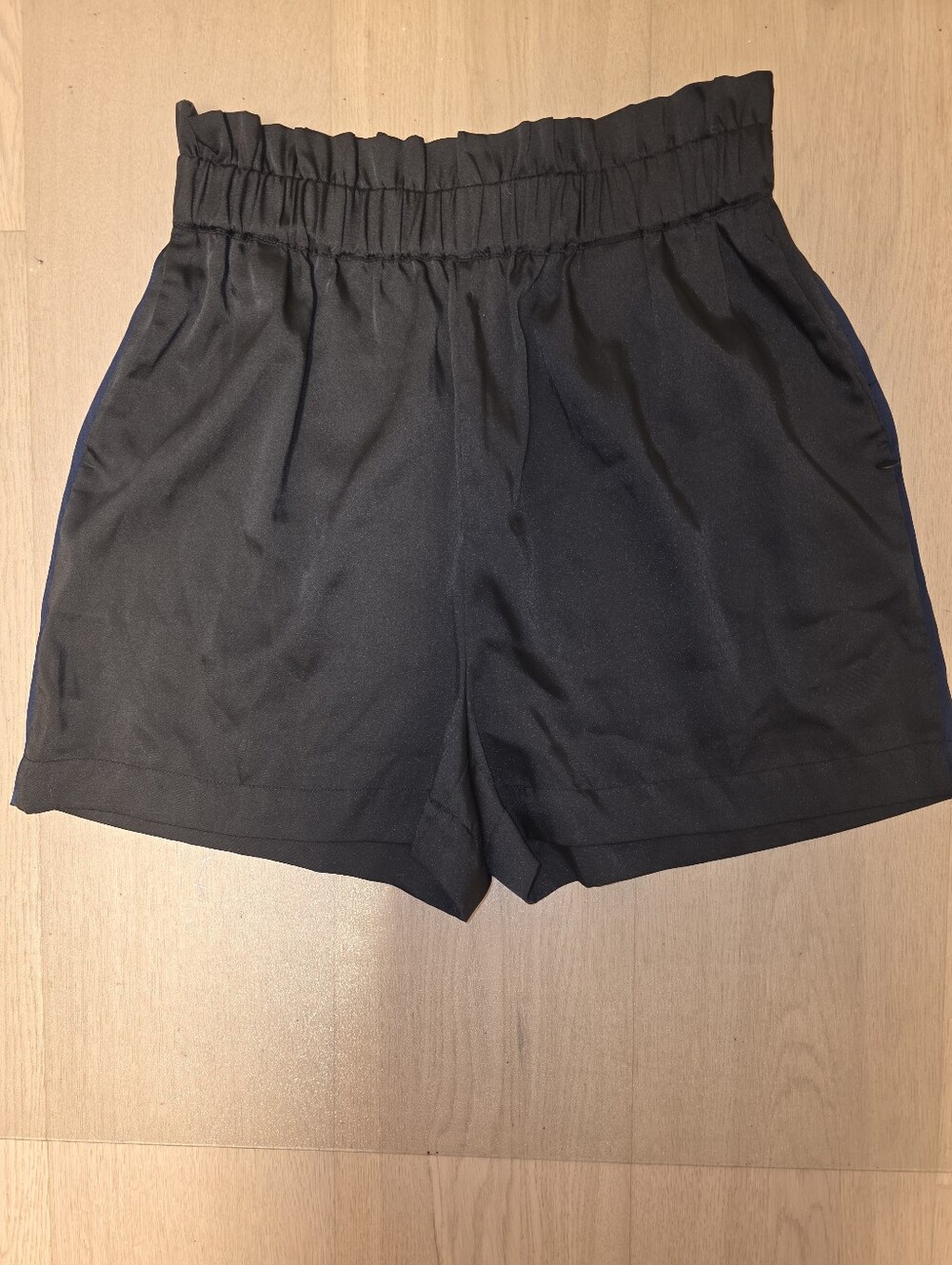 NWOT Scotch & Soda Black High-Waist Paperbag Shorts S